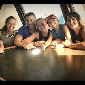 Meet your Posher, Dakota